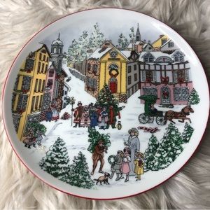 Vintage made in Japan christmas holiday scene porcelain china plate